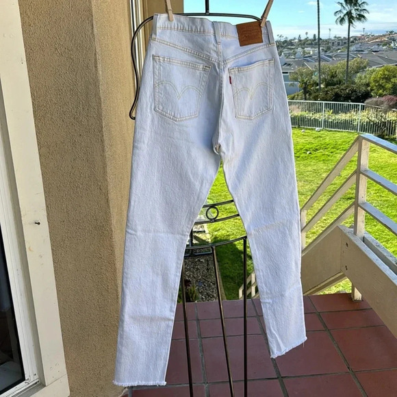 Levi’s 501 womens called faint hearted from sample sale NWT size 27 x 30 raw hem - Picture 6 of 16